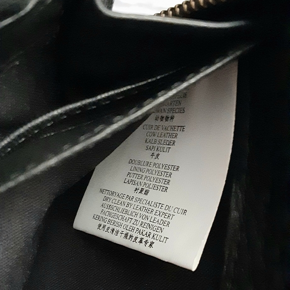 Lafayette collection black leather zip wallet - Picture 3 of 11